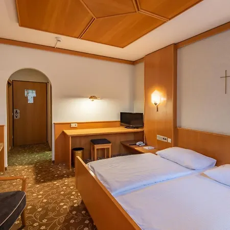 Seeland 3* Sankt Poelten